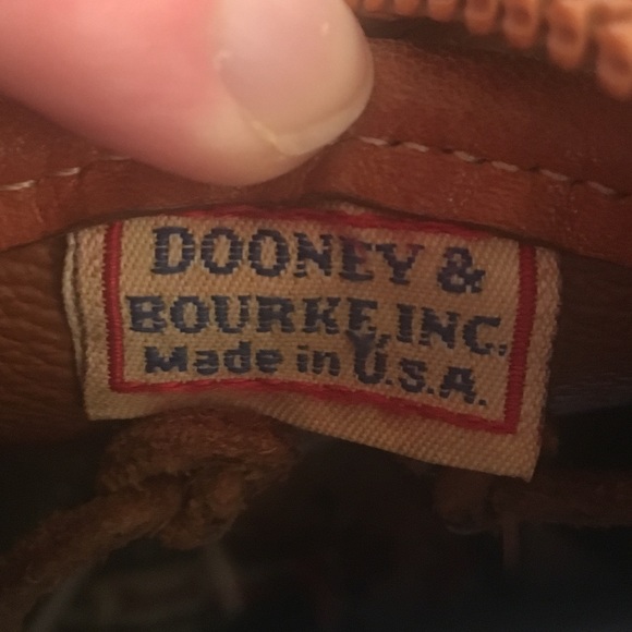 Vintage Dooney and Bourke - Picture 5 of 5